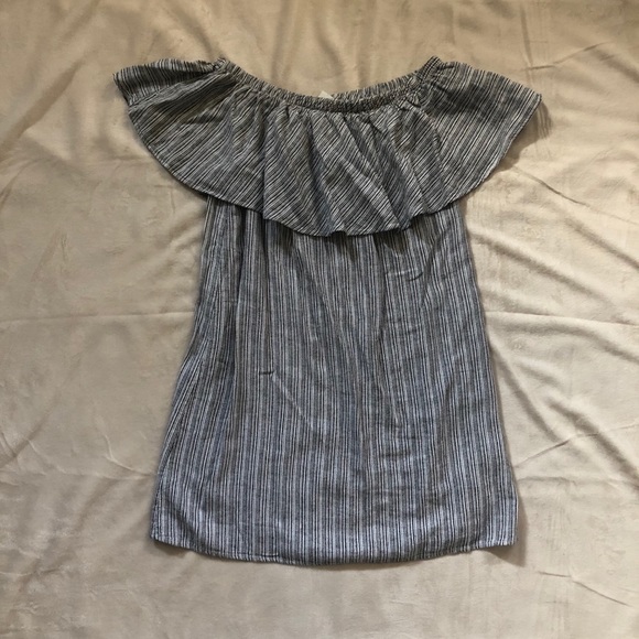 Old Navy Dresses & Skirts - Old Navy off the shoulder summer dress Size XS